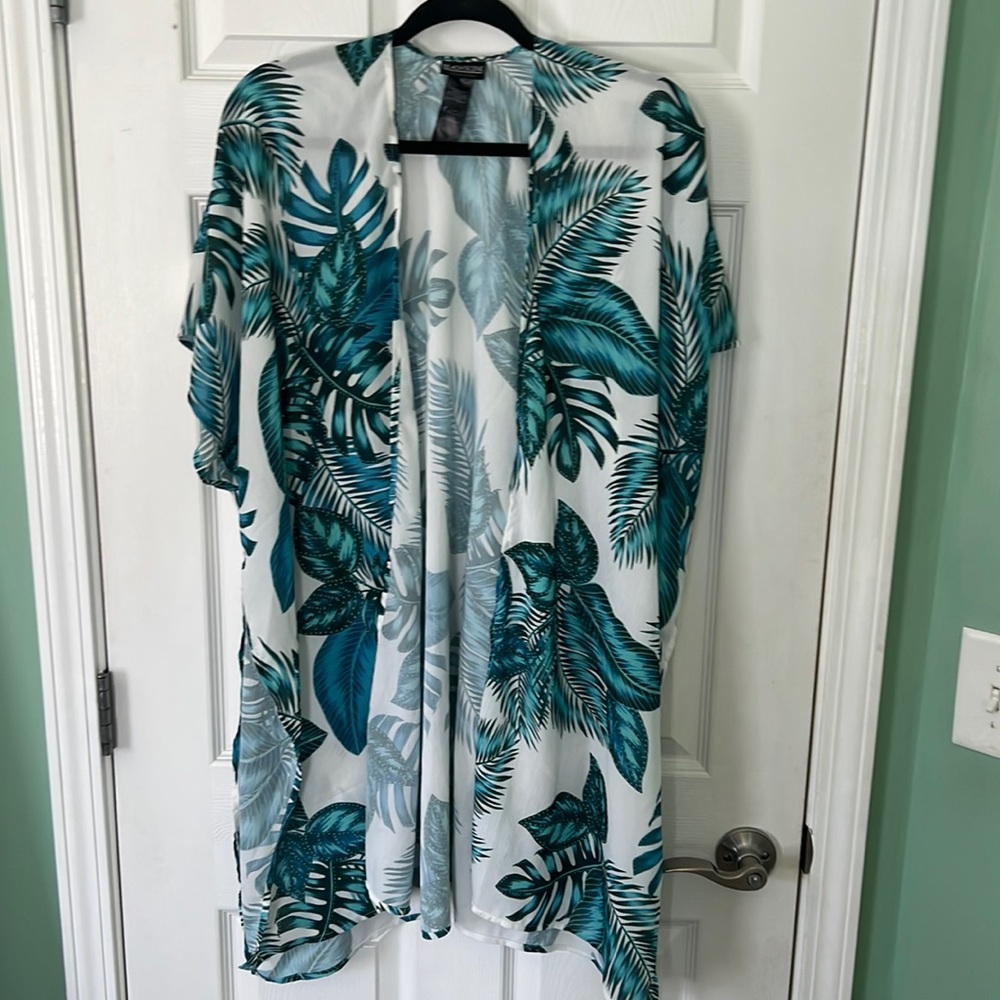 BEACH SCENE Kimono